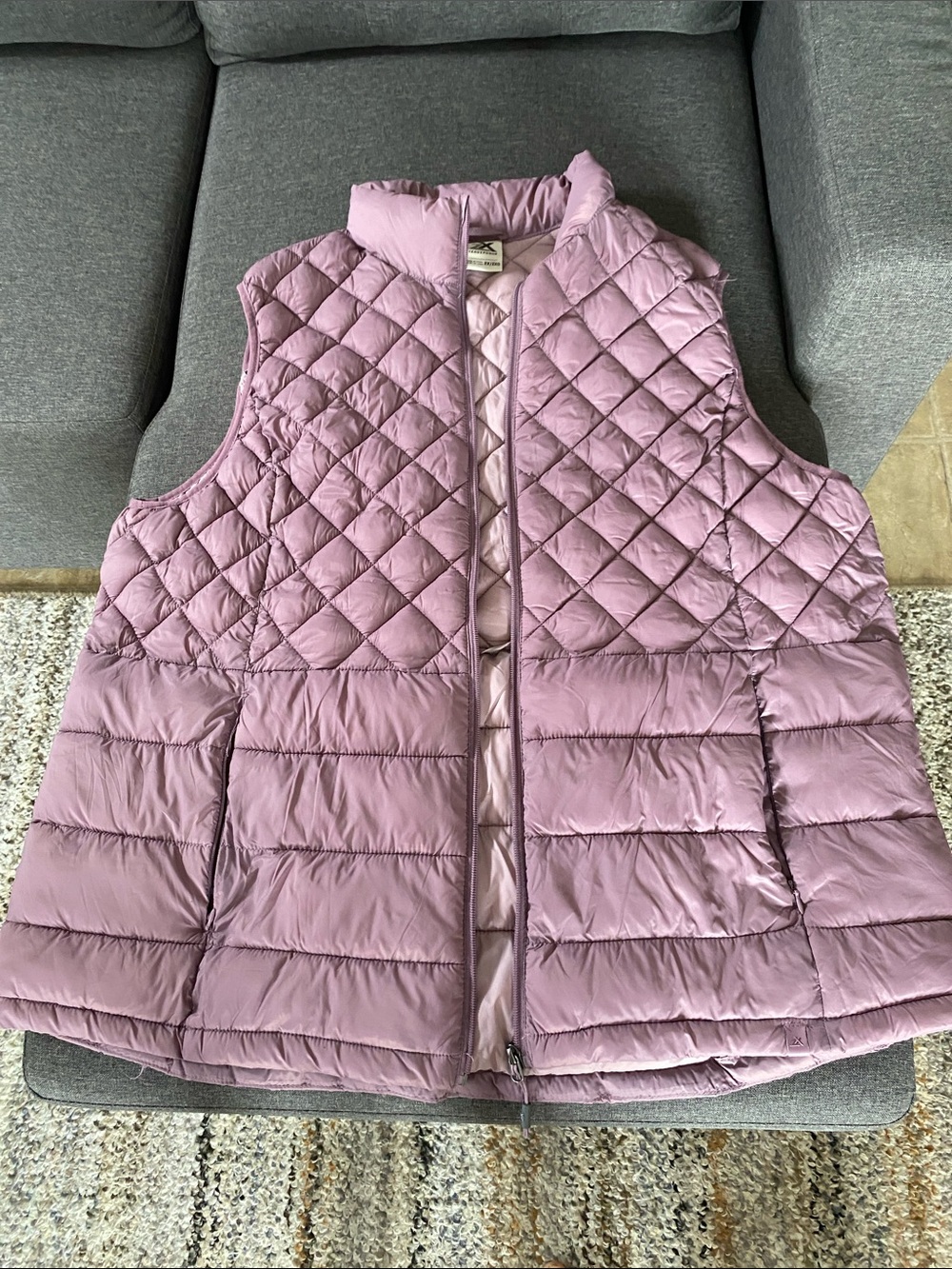ZeroXposur Quilted Puffer Vest in Light Mauve